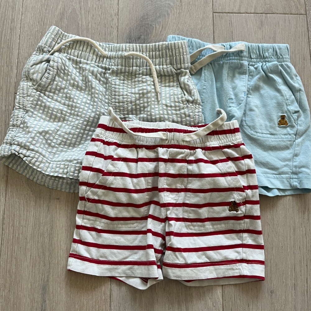 🍀2/$10 Baby Gap Toddker Striped and Solid Shorts Bundle - 12-18 mos & 18-24 mos - Picture 2 of 7